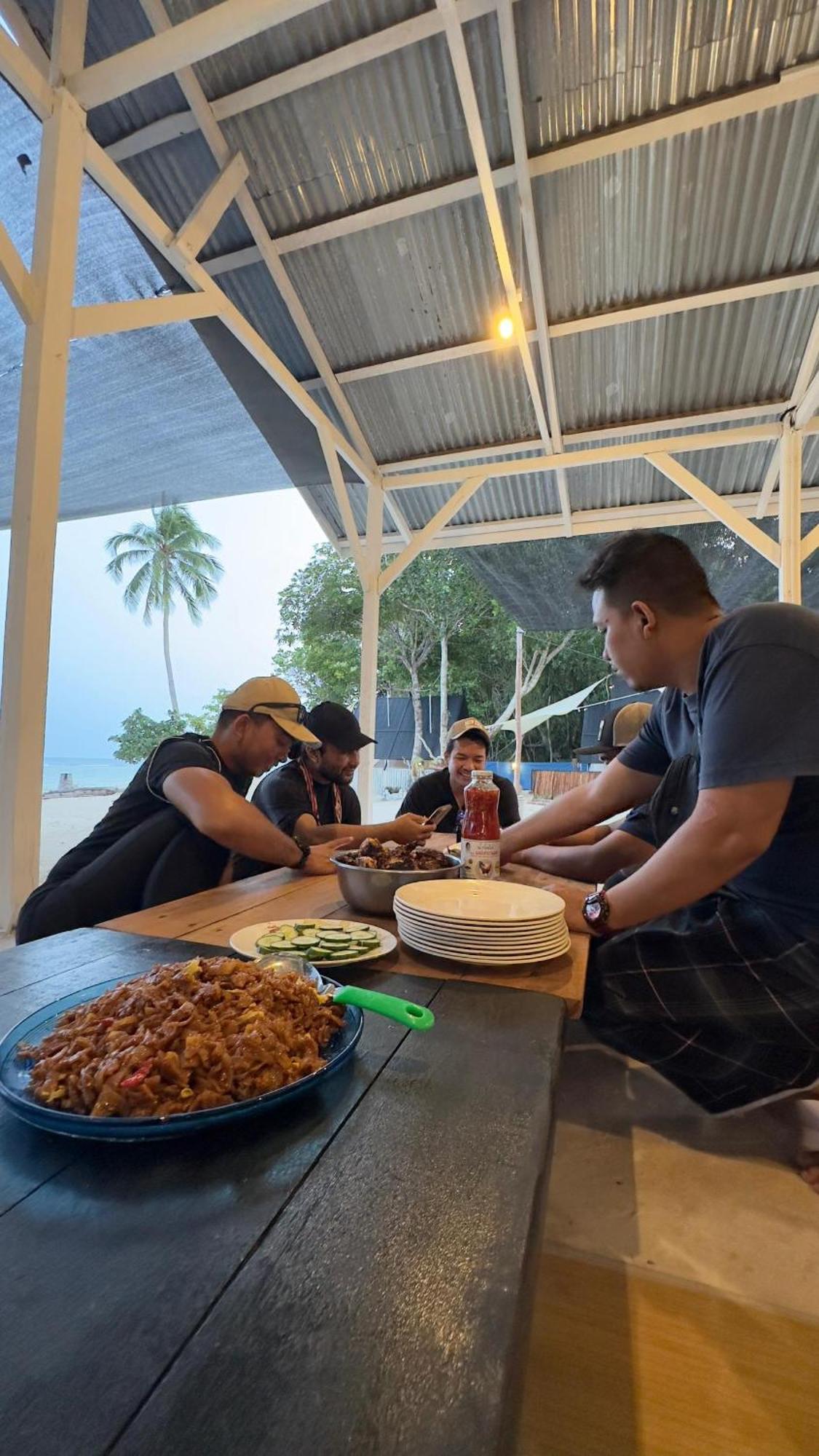 Juita Glamping Perhentian Island Hotel Kampung Kuala Besut Екстериор снимка